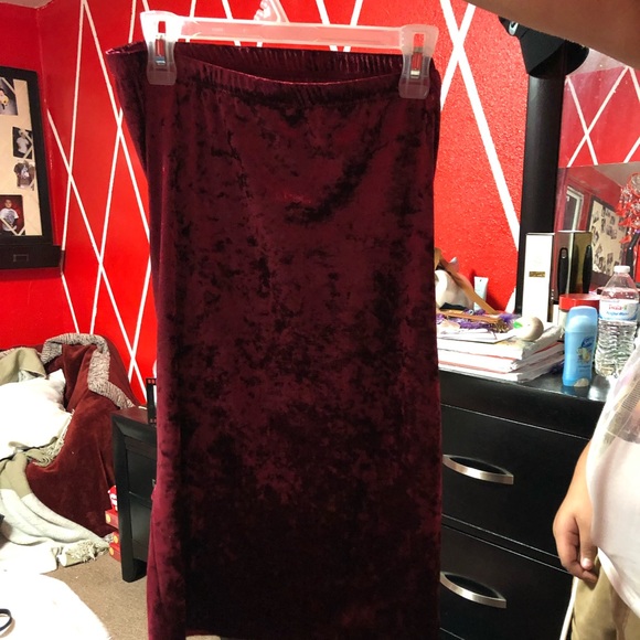 Dress - Picture 2 of 2